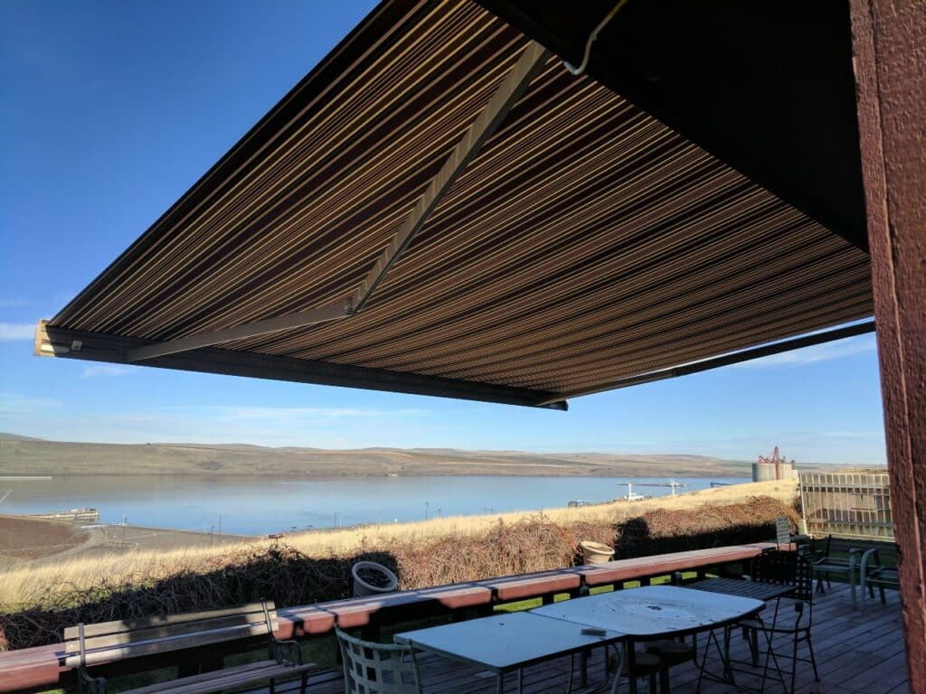 two types of retractable awnings offered by PCUNW