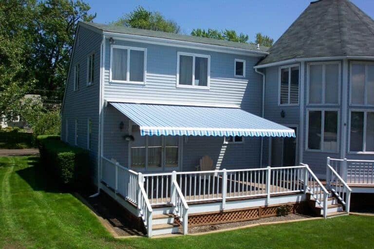benefits of a retractable awnings by Patio Covers Unlimited