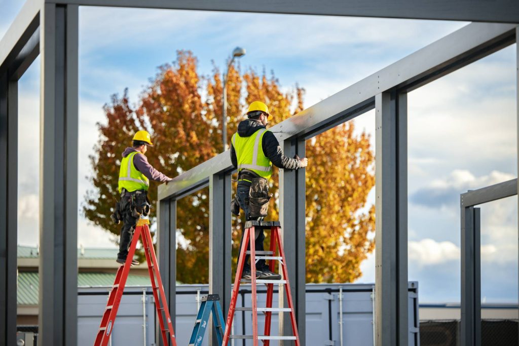 retractable awnings installers in Pasco