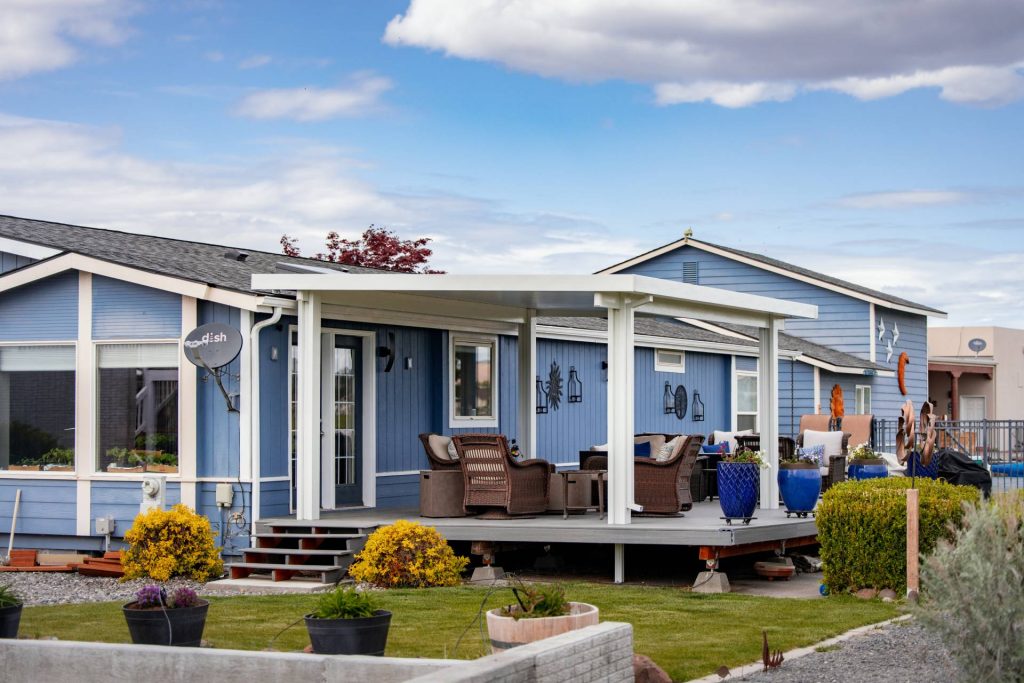 patio cover construction in Richland by PCUNW