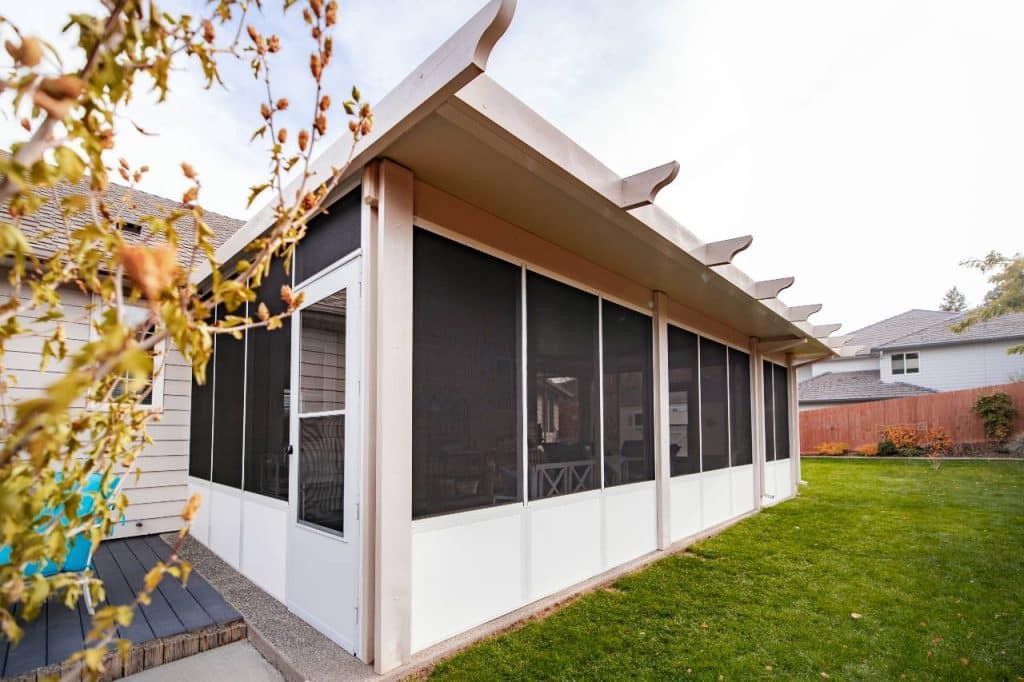 low maintenance screen room construction